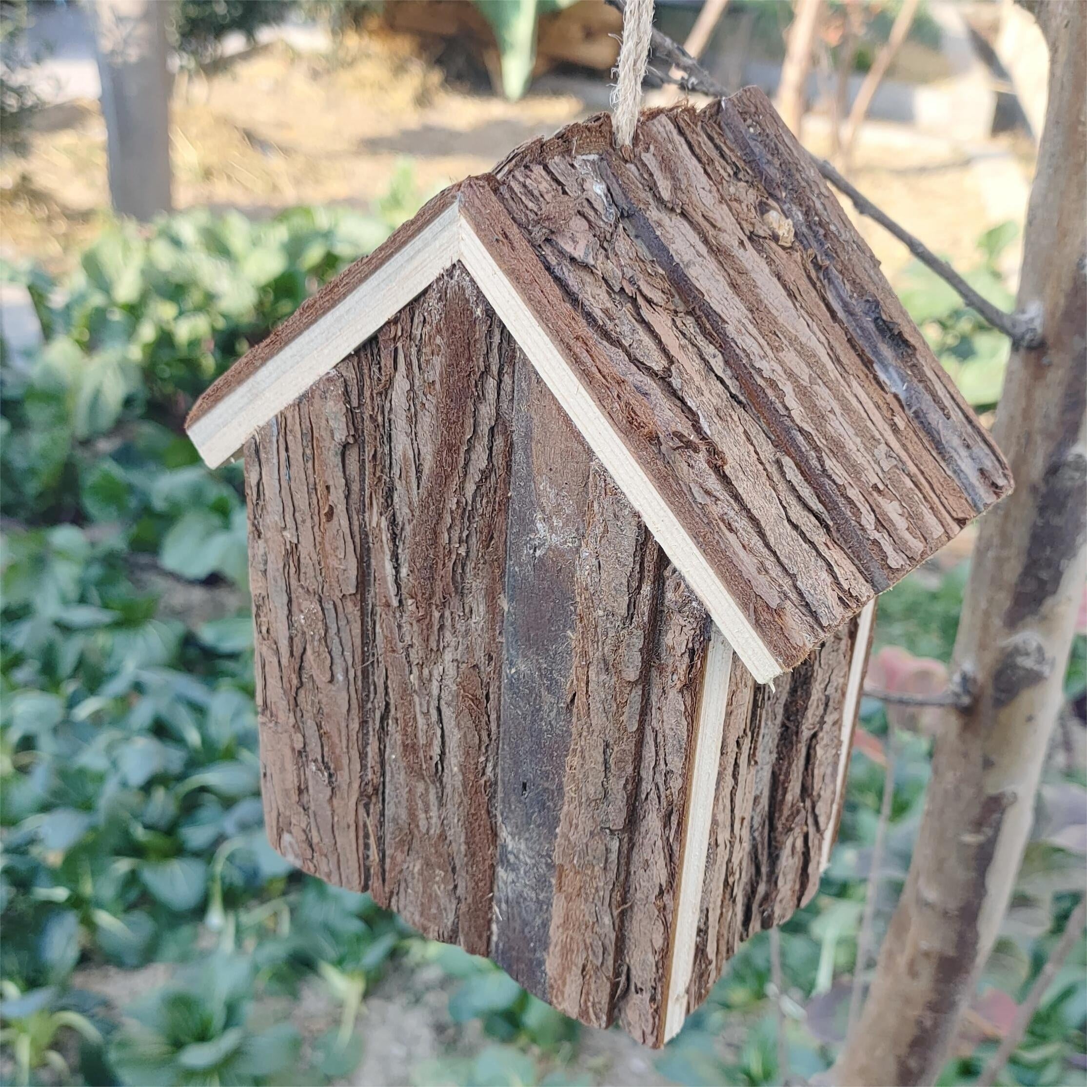 1pc Deluxe Wooden Bird House - Ventilated, Easy-Clean, Hanging Bird Nest with Rope - Outdoor Bird Cage Accessories for Garden, Patio, Backyard