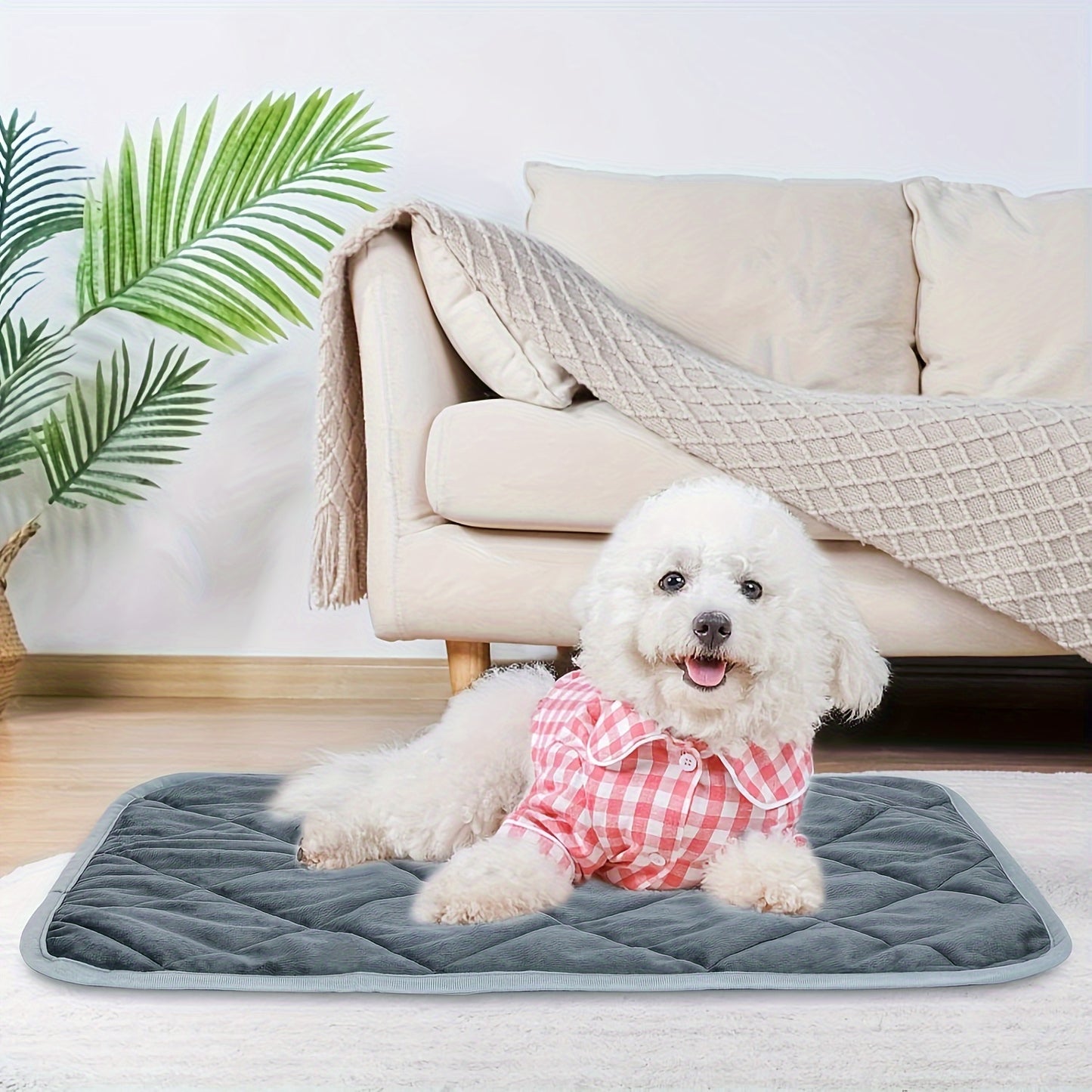 Self-Warming Pet Mat for Dogs & Cats - Diamond Pattern, Non-Slip Bottom, Washable - Ideal for Small to Medium Pets, Indoor/Outdoor Use, Autumn & Winter, Super Warm