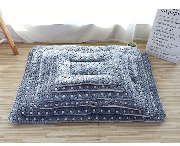 Reversible Plush Pet Bed for Cats & Small to Medium Dogs - Cozy Cartoon-Themed Flannel Mat, Machine Washable, Ideal for Winter Comfort, Plush Dog Bed