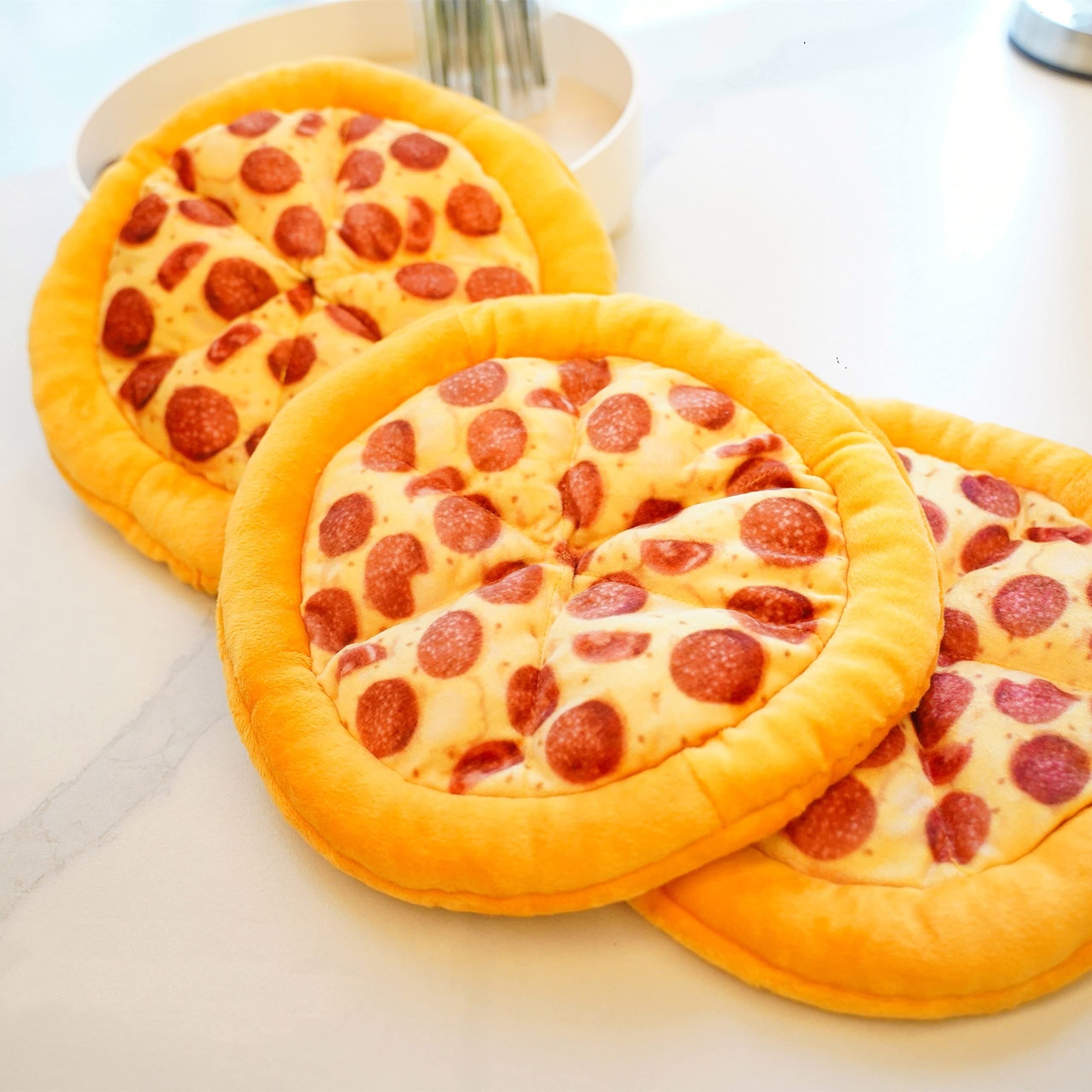 1pc Interactive Pizza-Shaped Plush Chew Toy for Dogs, Durable Squeaky Pet Toy for Interactive Play