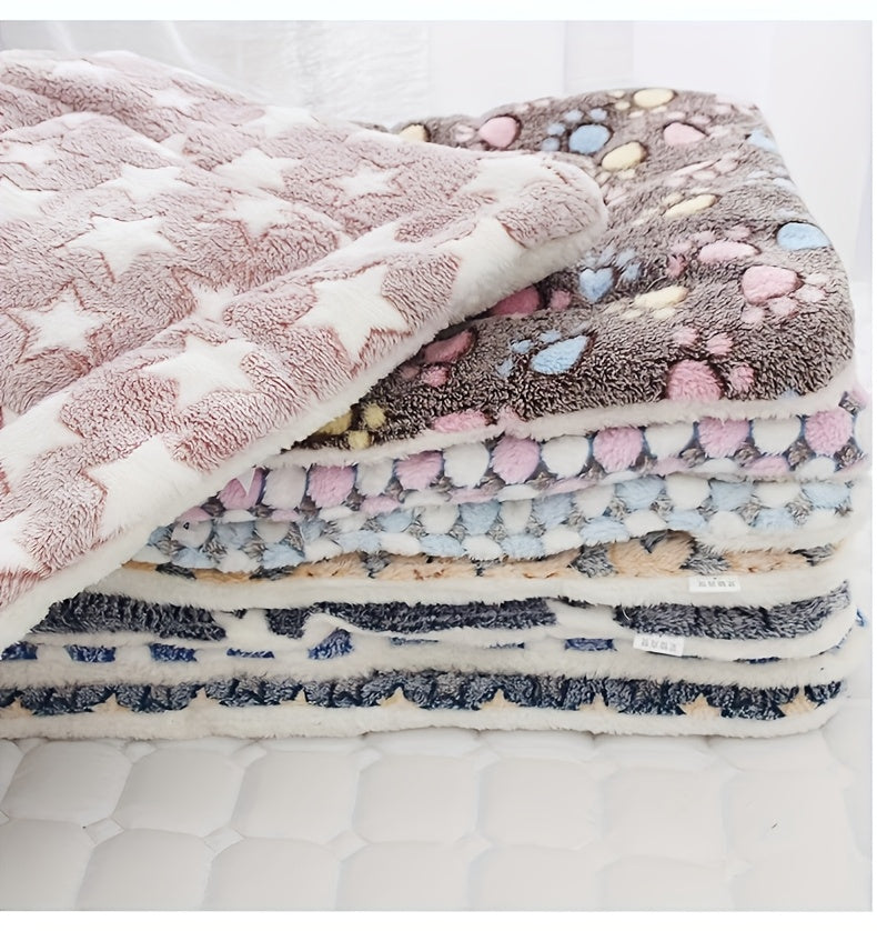 1pc Cozy Flannel Pet Bed Mat, Soft Cartoon Pattern Dog Sleeping Pad, Machine Washable, Warm for Autumn and Winter, Suitable for Extra Small to Medium Breeds, Pet Bed Warmer|Inviting Pet Comfort|Plush Fabric