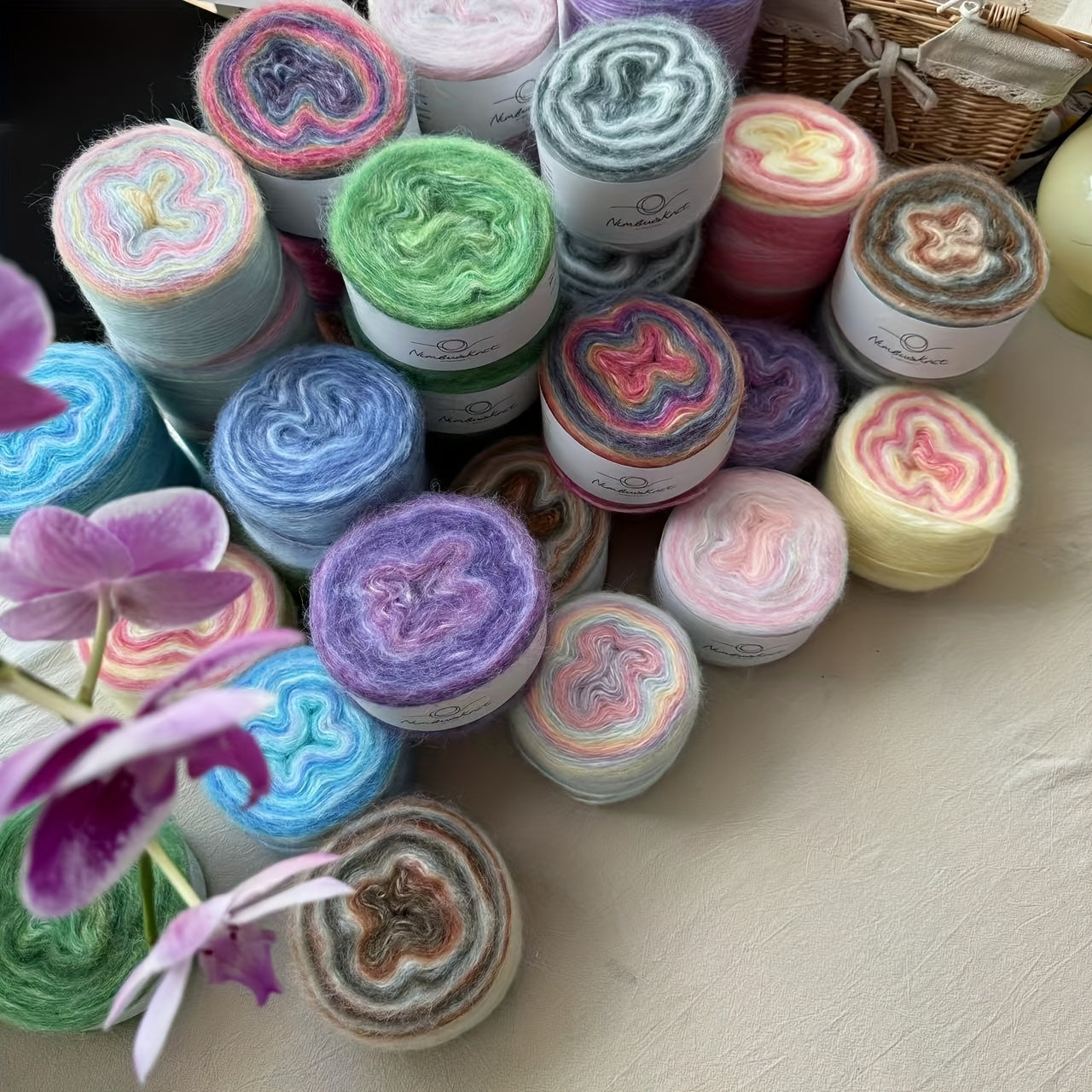 4 Pce/set, 400g Yarn, Hand-knitted Yarn, Spray Yarn, Cloud Yarn, Cake Yarn, And Rainbow Yarn, Soft And Comfortable, Suitable for Crochet, Scarves, Sweaters, Shawls, Blankets, Pet Toys, Handmade Gifts, Halloween, Christmas, An