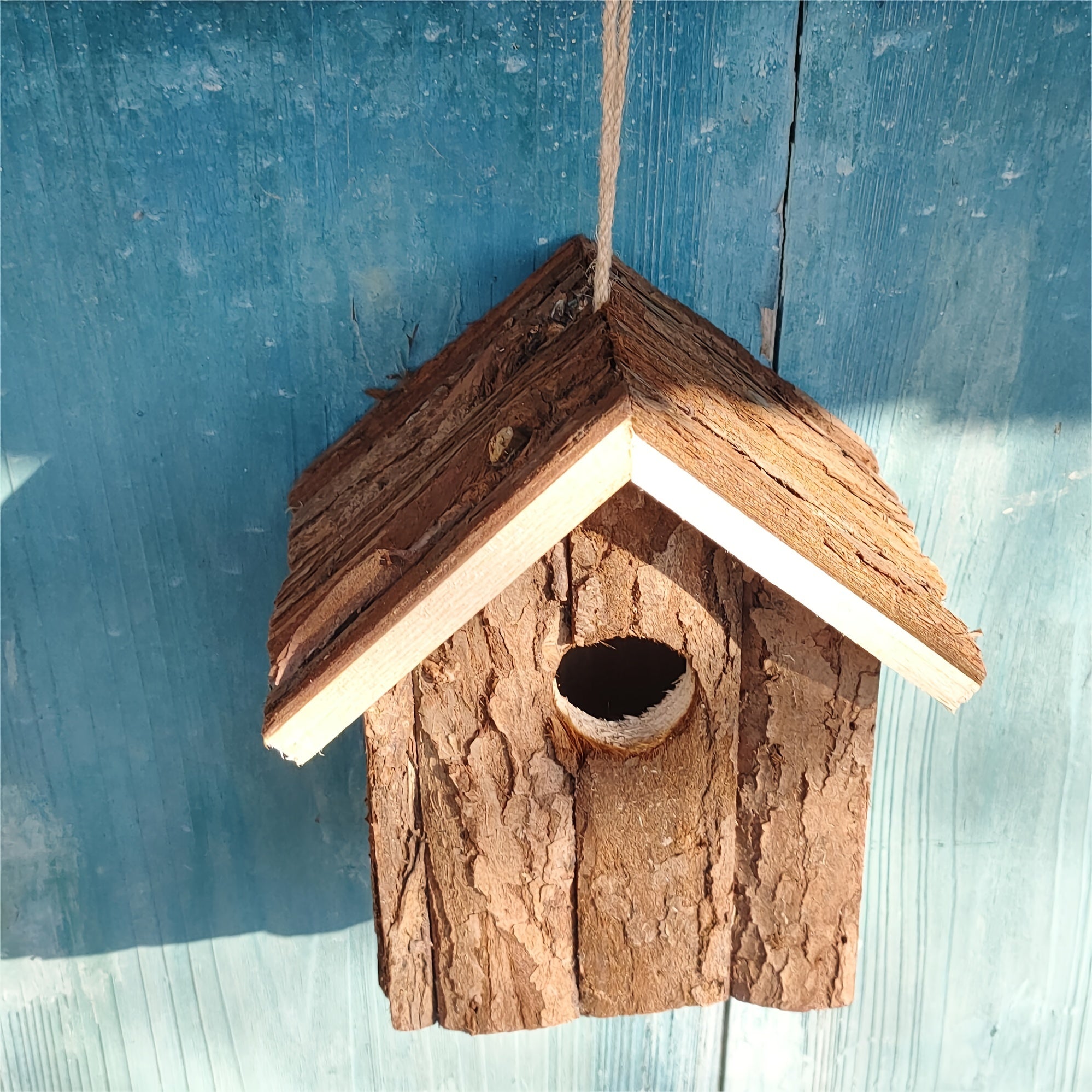 1pc Deluxe Wooden Bird House - Ventilated, Easy-Clean, Hanging Bird Nest with Rope - Outdoor Bird Cage Accessories for Garden, Patio, Backyard