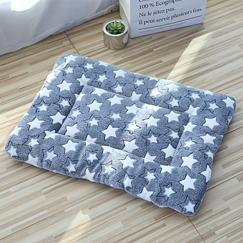 Cozy Plush Dog Mat - Thick, Warm Pet Bed with Geometric Star Pattern, Gray & White, Four Seasons, Polyester Fiber Filling, Ideal for Small to Large Breeds, Dog Sleeping Mat