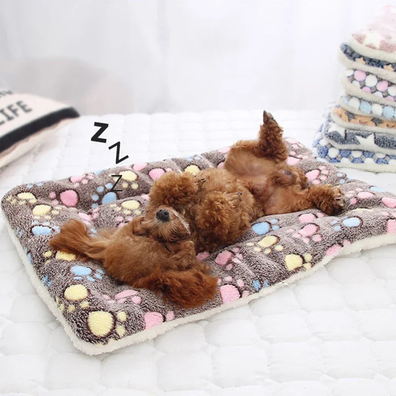 Flannel Thickened Dog Bed Mat Soft Pet Sleeping Mat for Dogs Cats Winter Warm Pet Blanket Home Square Dog Mat Dog Nest