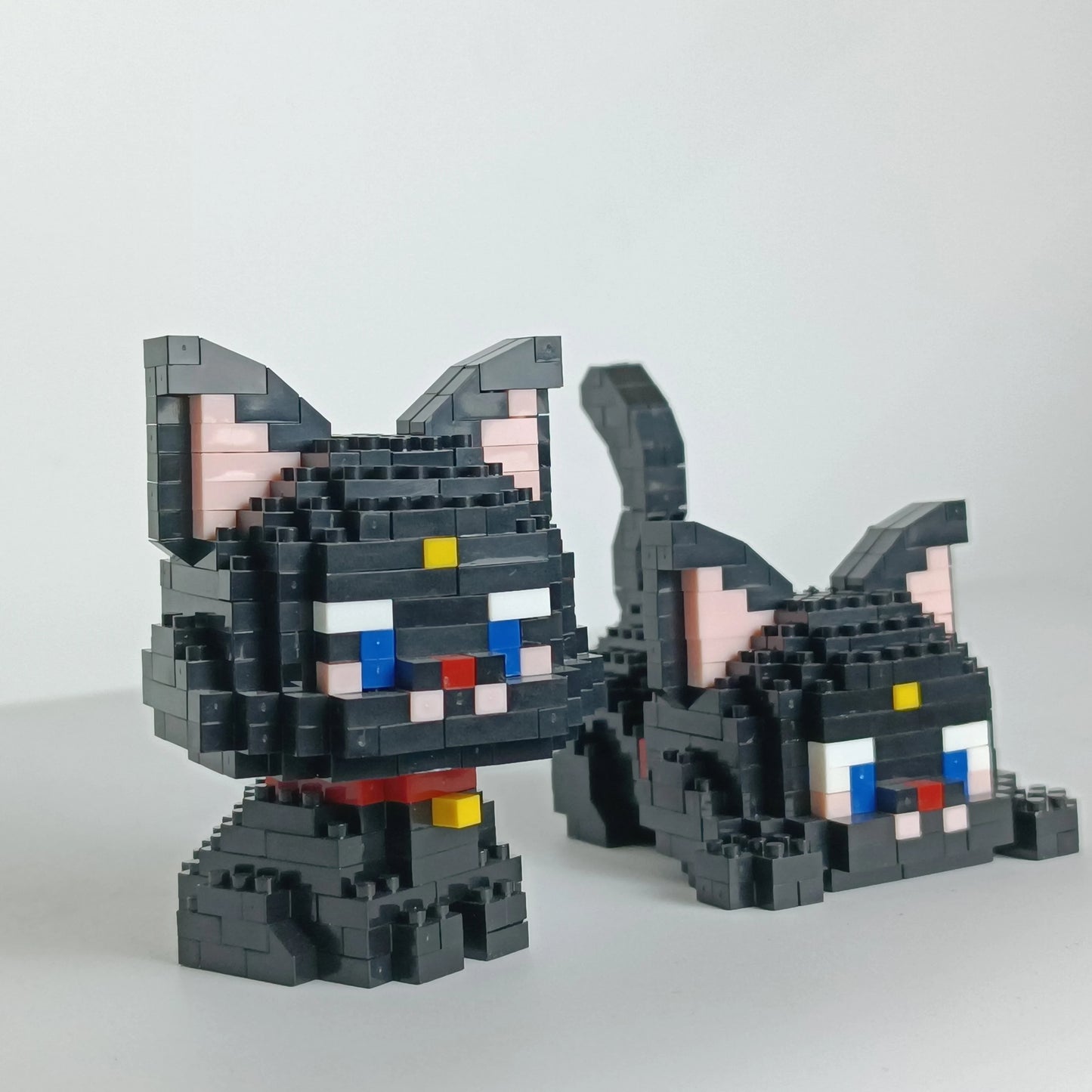 Dual Form Cat Shape Pet Series Model Micro Mini Building Blocks Toys Pocket-Sized Cuteness Pet Cat Display Decor Good For Girls