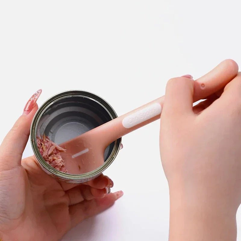 1PC Pet Canning Spoon Canning Lid Cat and Dog Feeding Spoon Cat Canning Lid Pet Supplies