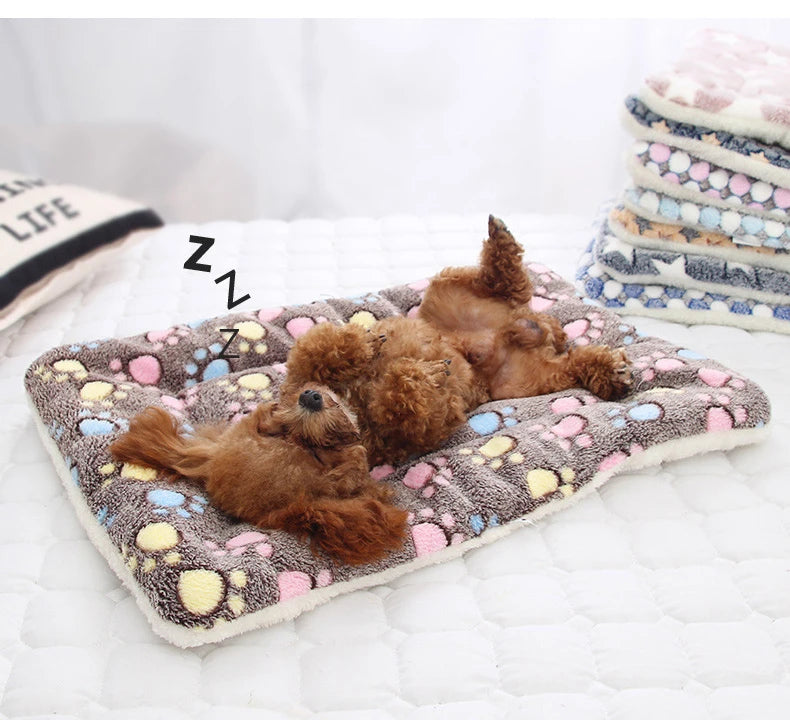 Flannel Thickened Dog Bed Mat Soft Pet Sleeping Mat for Dogs Cats Winter Warm Pet Blanket Home Square Dog Mat Dog Nest