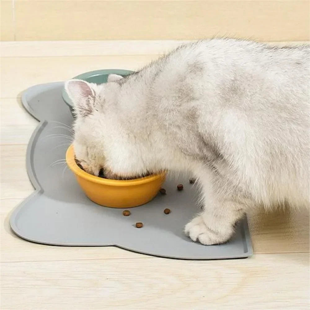 Non-slip For Dogs Water Feeding Dog Accessories Waterproof Watering Supplies Silicone Food Mat Pet Cats Feeders Pets Products