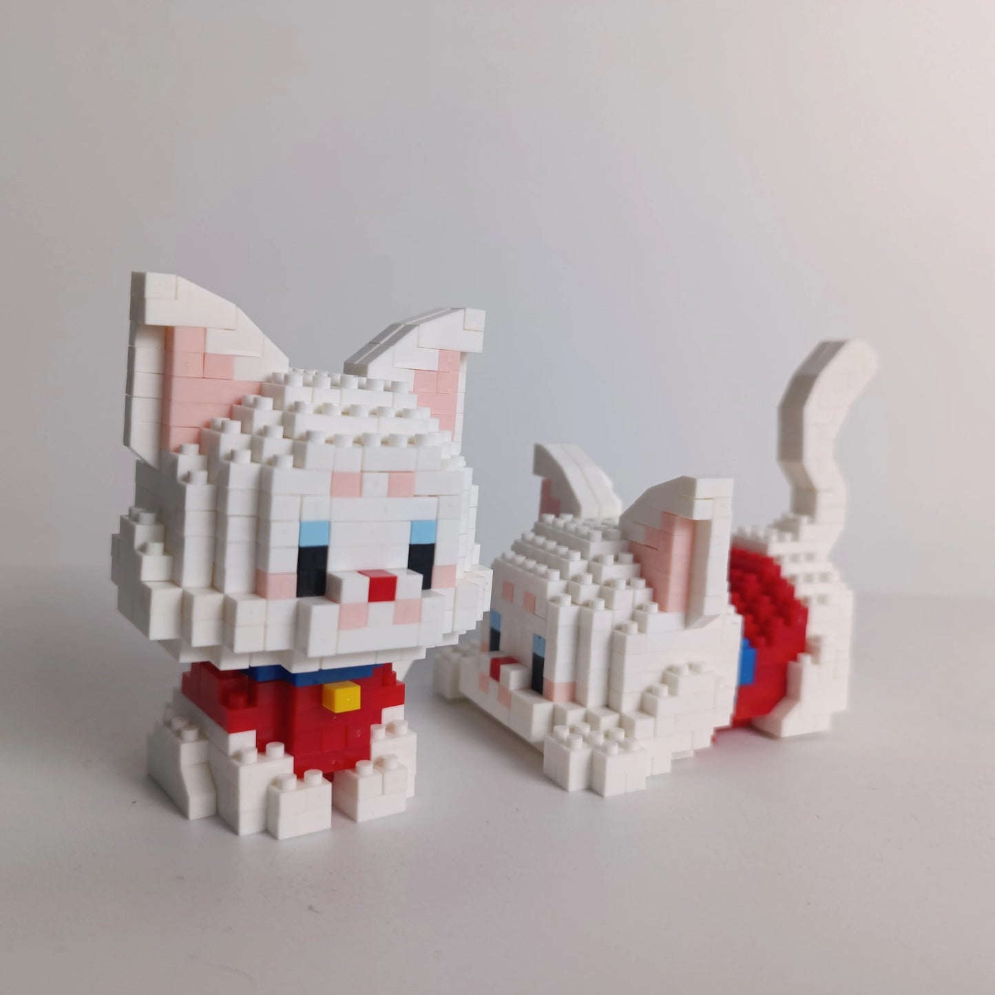Dual Form Cat Shape Pet Series Model Micro Mini Building Blocks Toys Pocket-Sized Cuteness Pet Cat Display Decor Good For Girls