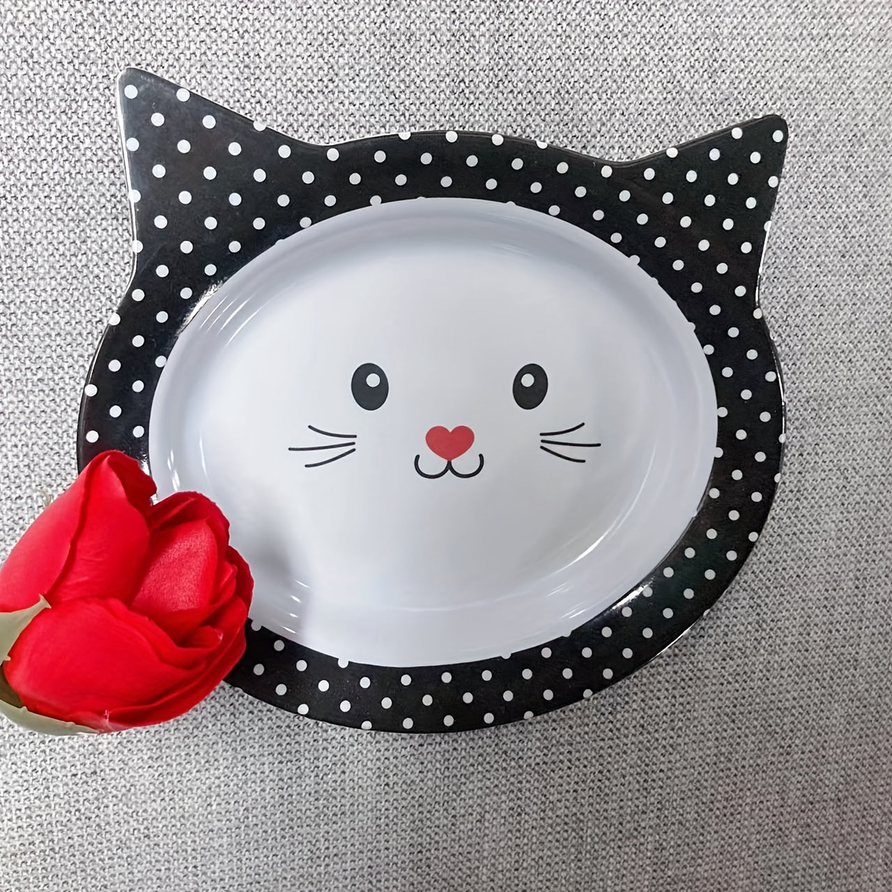 Whimsical Cat Face Shaped Pet Bowl - Feeding & Watering Supplies - Non-Slip Plastic Food and Water Dish with Stable Tableware for Easy Mealtime
