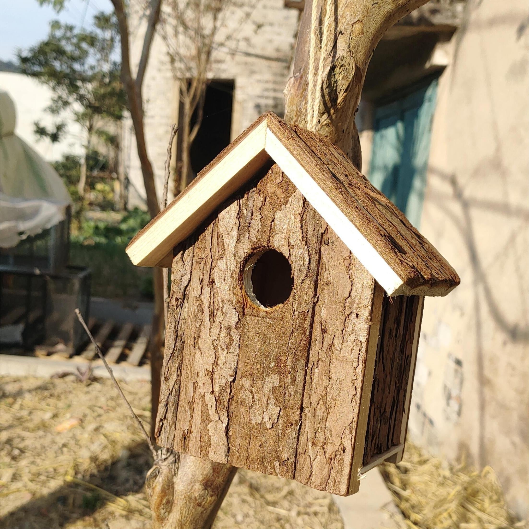 1pc Deluxe Wooden Bird House - Ventilated, Easy-Clean, Hanging Bird Nest with Rope - Outdoor Bird Cage Accessories for Garden, Patio, Backyard