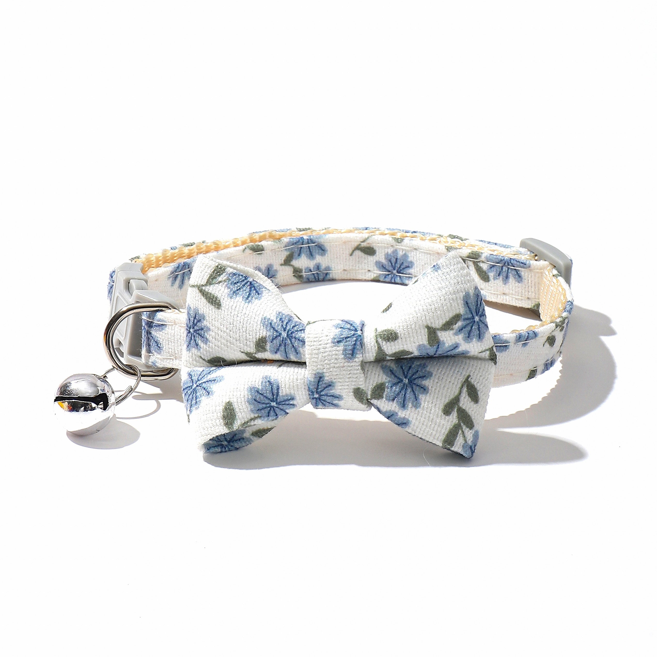 Floral Pattern Cat Collar with Bell and Bow, Adjustable Polyester Fiber Pet Collar Set for Kittens and Small Cats - Fresh Style, Breakaway Safety Design