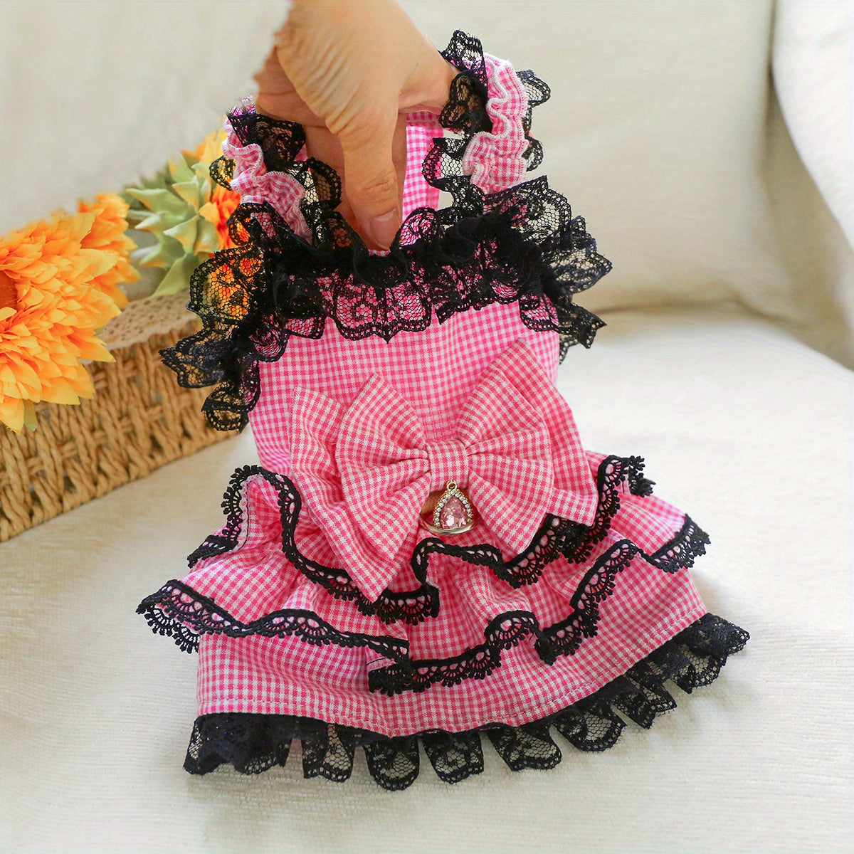 [Small Chic Pink Lace Dress] Chic Pink Lace Dog Dress - Comfortable & Stylish Pet Apparel for Small Breeds, Perfect for Spring/Summer