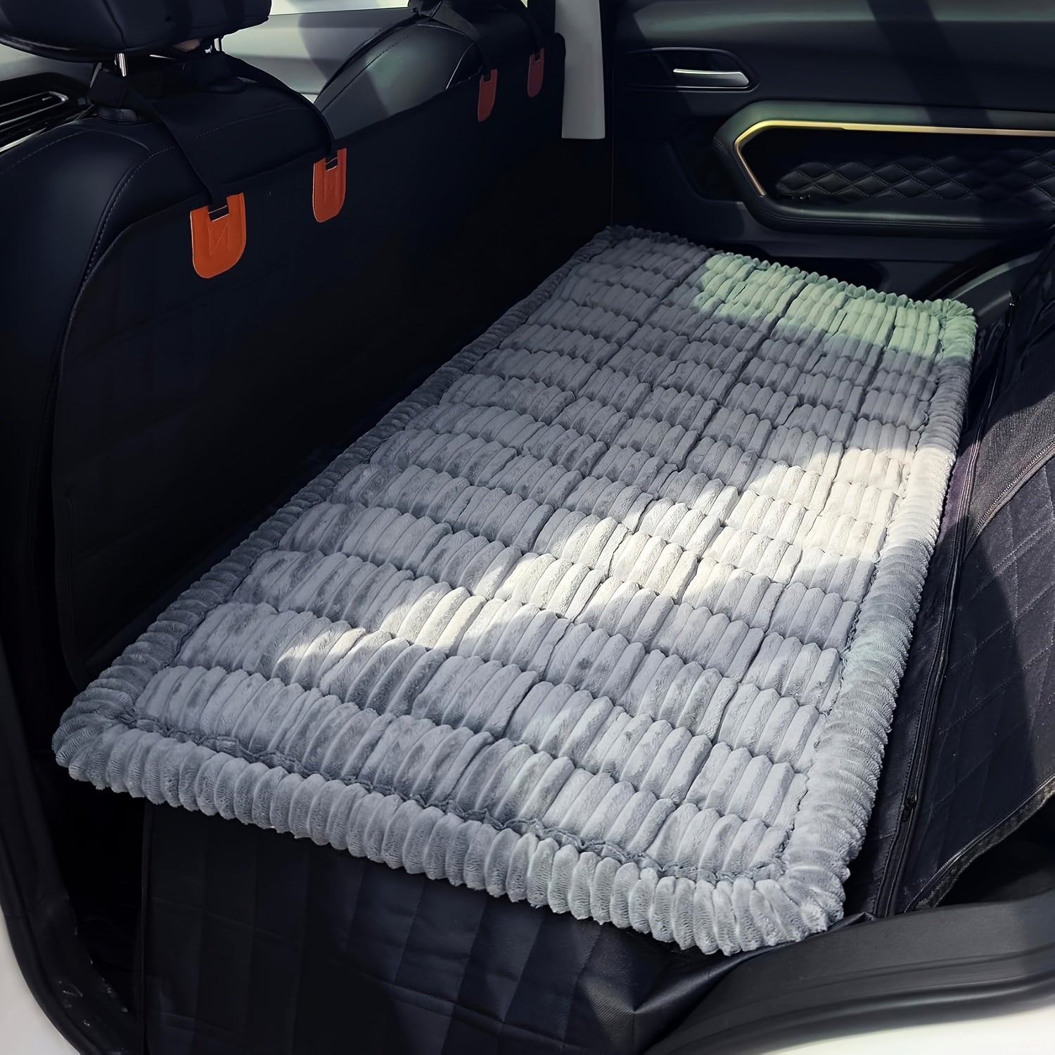 [Large Car Dog Seat Cushion] Non-Slip Thickened Fabric Large Car Dog Seat Cushion | Ergonomic Design, Machine Washable Pet Bed for Back Seat, Comfortable & Durable Car Ride for Dogs