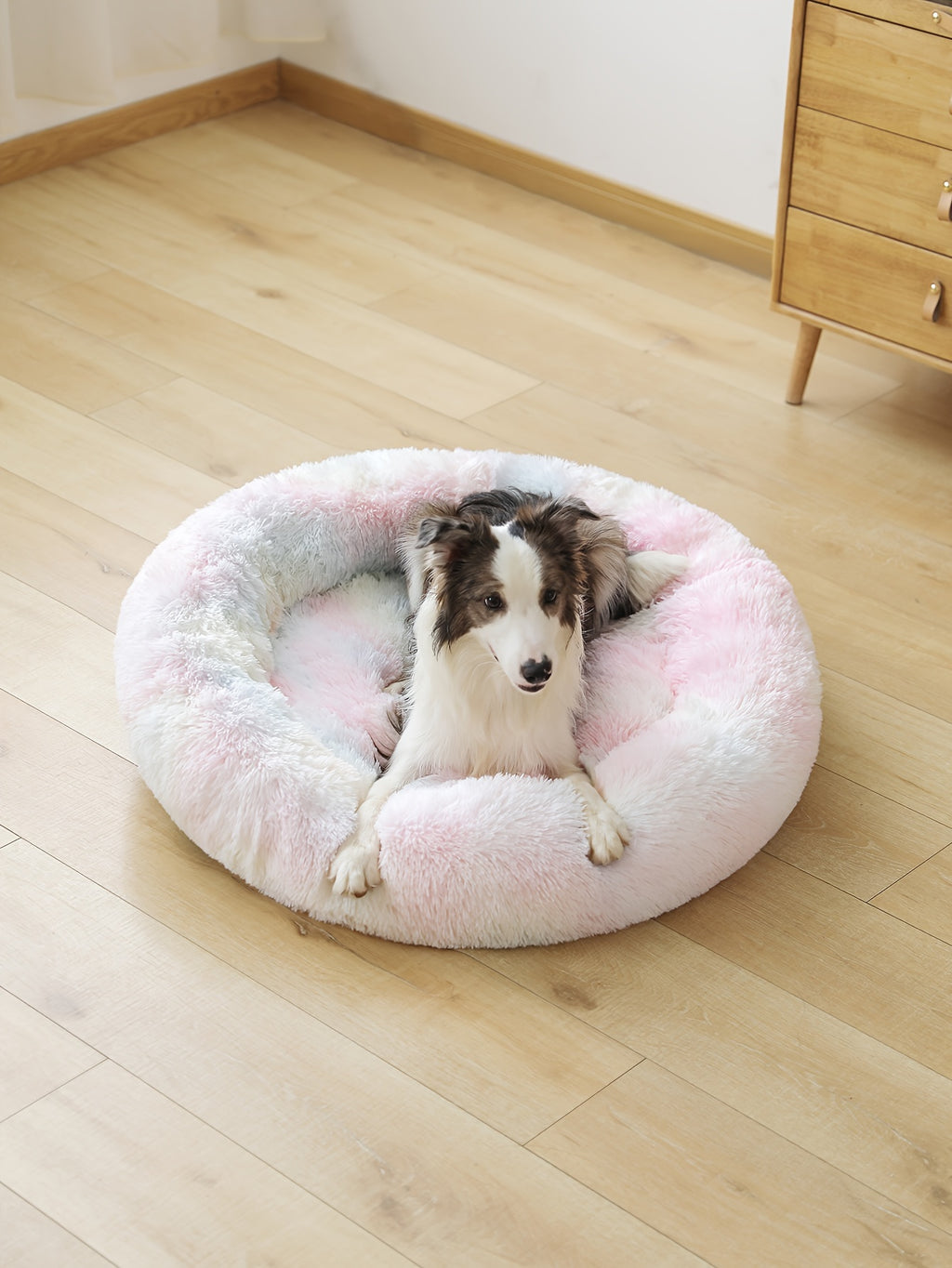 Cozy Fluffy Faux Fur Plush Pet Bed - Soft, Warming, Round, Long-Lasting Comfort for Small to Medium Dogs and Cats - Ideal for Cold Winter Nights and Snuggle Lovers