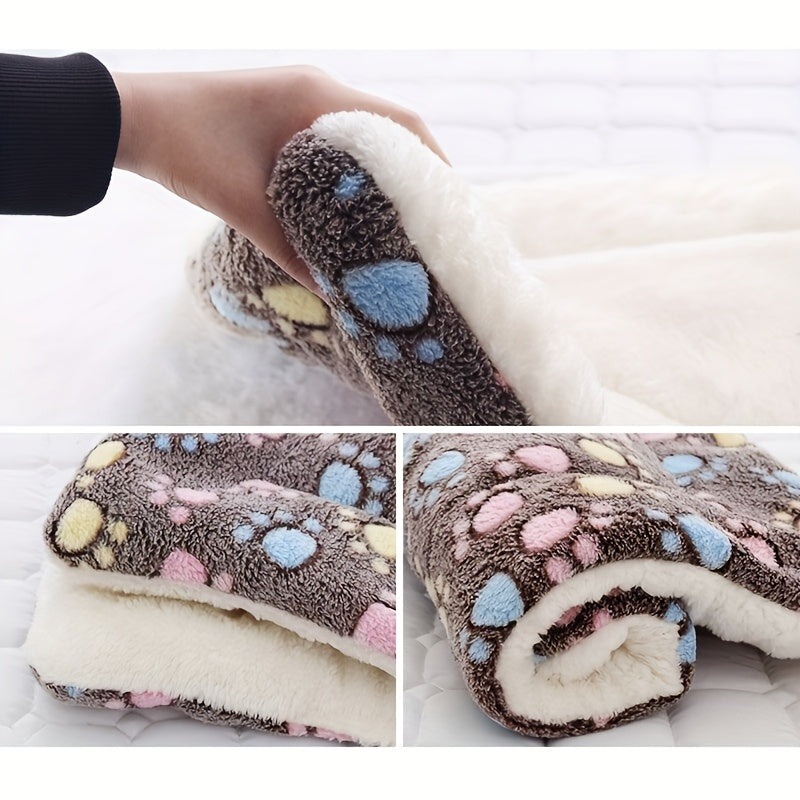 1pc Cozy Flannel Pet Bed Mat, Soft Cartoon Pattern Dog Sleeping Pad, Machine Washable, Warm for Autumn and Winter, Suitable for Extra Small to Medium Breeds, Pet Bed Warmer|Inviting Pet Comfort|Plush Fabric