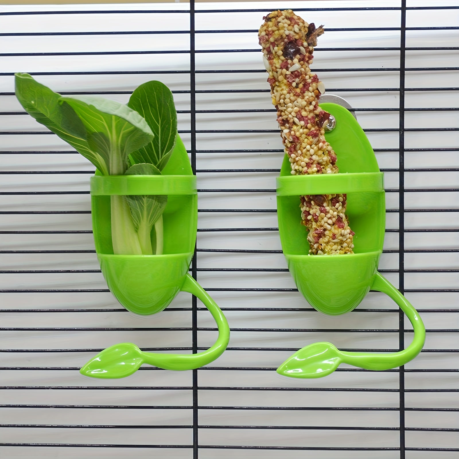 1pc  Bird Cuttlebone Holder, Fruit & Vegetable Feeder Station for Healthy Beaks and Birdcage Entertainment