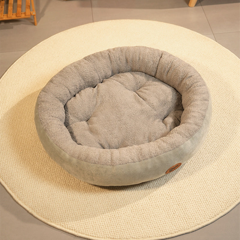 [Thick Warm Cozy Pet Bed] Cozy Plush Oval Pet Bed for Cats & Dogs - Thick, Warm Nest for All Seasons, Classic Style