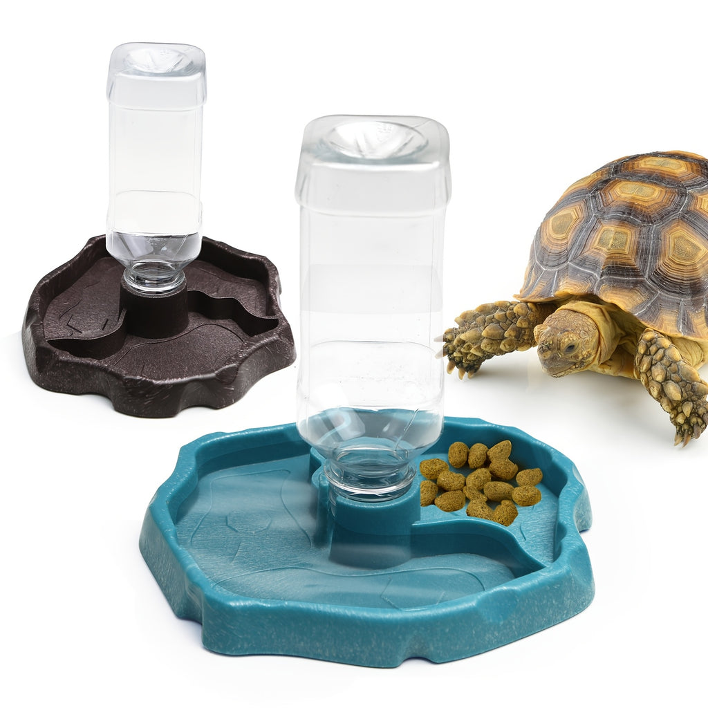 2-in-1 Small Pet Feeding & Watering Bottle - Durable PP Material, Ideal for Rabbits, Hamsters, Chicks, Kittens, and Turtles - Green with Clear Plastic Dispenser