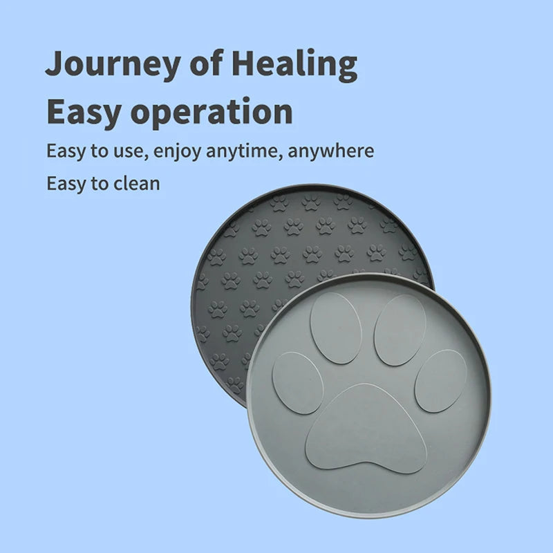 Coffee/pink/gray/black silicone pet meal pad, dog leak-proof feeding pad, round footprint pattern, cat feeding slow licking pad