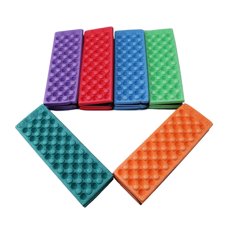 Beach Camping Mat XPE Outdoor Cushion Folding Foam Portable Picnic Mat Dirt Moisture-Prevent Folding Seat Cushion Camping Pad