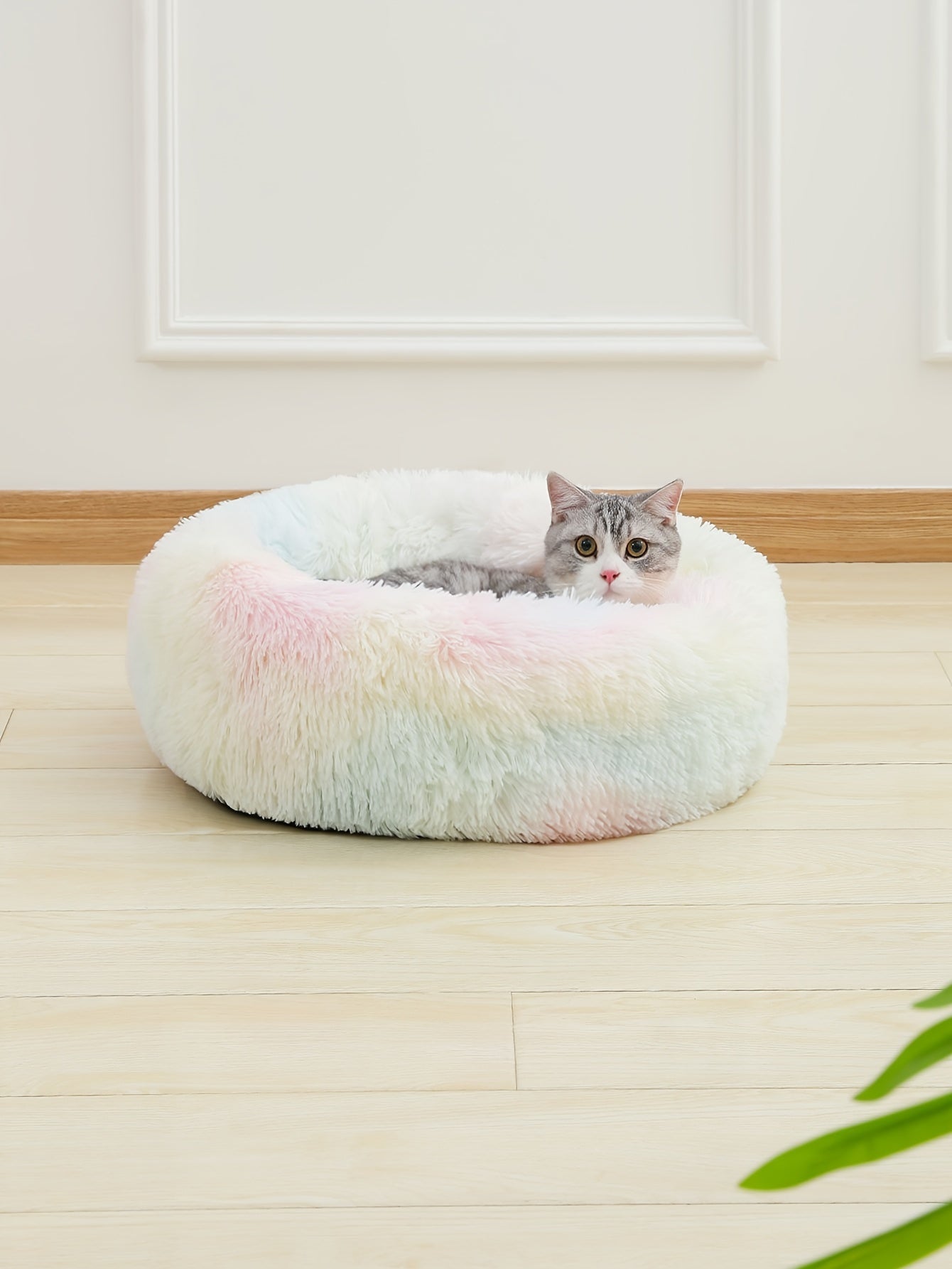 Cozy Fluffy Faux Fur Plush Pet Bed - Soft, Warming, Round, Long-Lasting Comfort for Small to Medium Dogs and Cats - Ideal for Cold Winter Nights and Snuggle Lovers