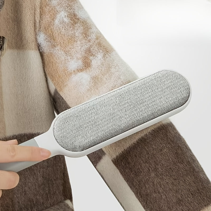 [No Electricity Needed Lint Remover] Reusable Lint Remover, Dual-Sided Pet Hair and Dust Brush, Manual Electrostatic Cleaning Tool, Durable Polypropylene, with No Electricity Needed for Clothes, Sofa, Furniture, Bedding, Carp