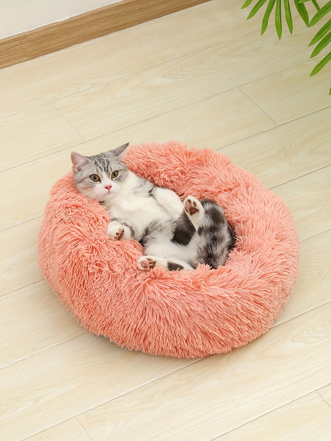 Cozy Fluffy Faux Fur Plush Pet Bed - Soft, Warming, Round, Long-Lasting Comfort for Small to Medium Dogs and Cats - Ideal for Cold Winter Nights and Snuggle Lovers