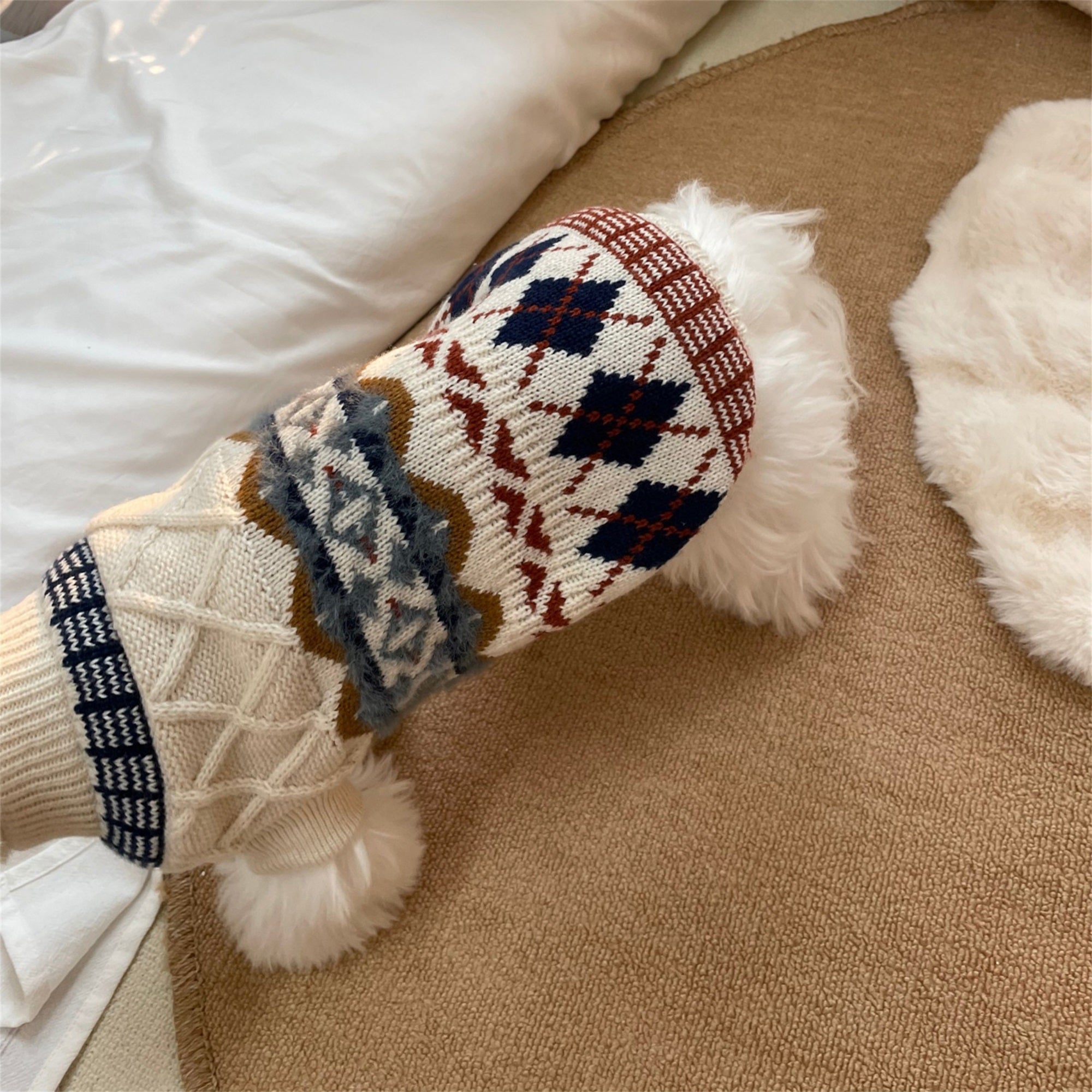 [Small to Medium Acrylic Sweater] All-Season Acrylic Dog Sweater, Cozy Pullover Pet Apparel, Retro Rhombus Pattern, Machine Washable, for Small to Medium Breeds, Ideal for Spring, Fall & Winter, Without Battery