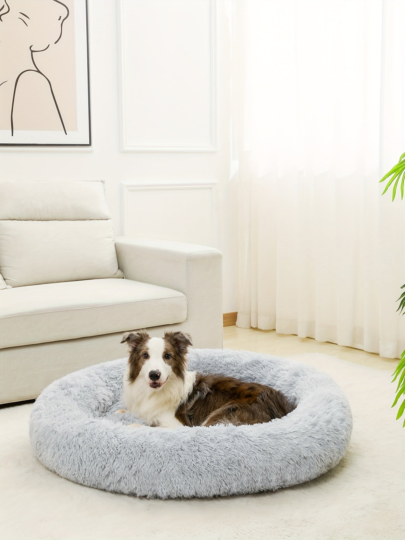 Cozy Fluffy Faux Fur Plush Pet Bed - Soft, Warming, Round, Long-Lasting Comfort for Small to Medium Dogs and Cats - Ideal for Cold Winter Nights and Snuggle Lovers